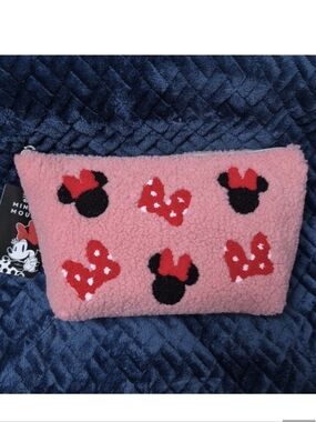 Disney X FUL Minnie Mouse Sherpa Makeup Bag, New With Tags